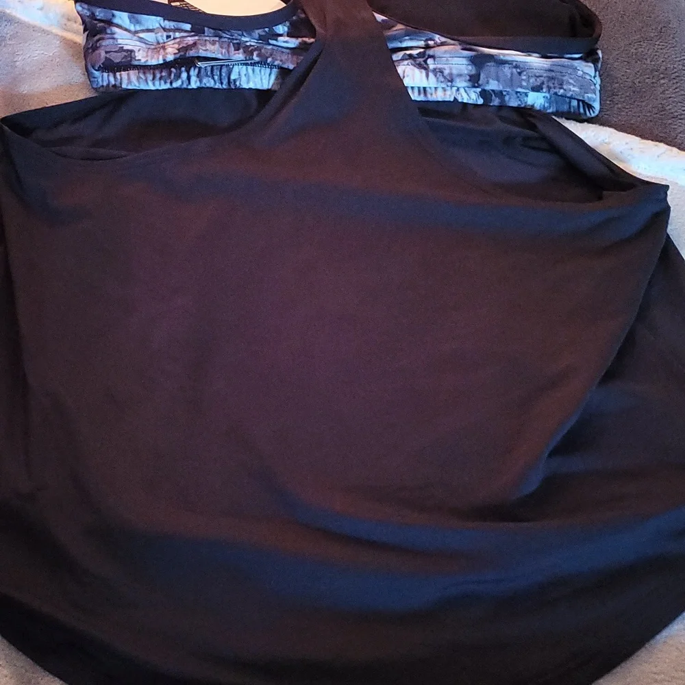 TYR Performance Top - Picture 4 of 12